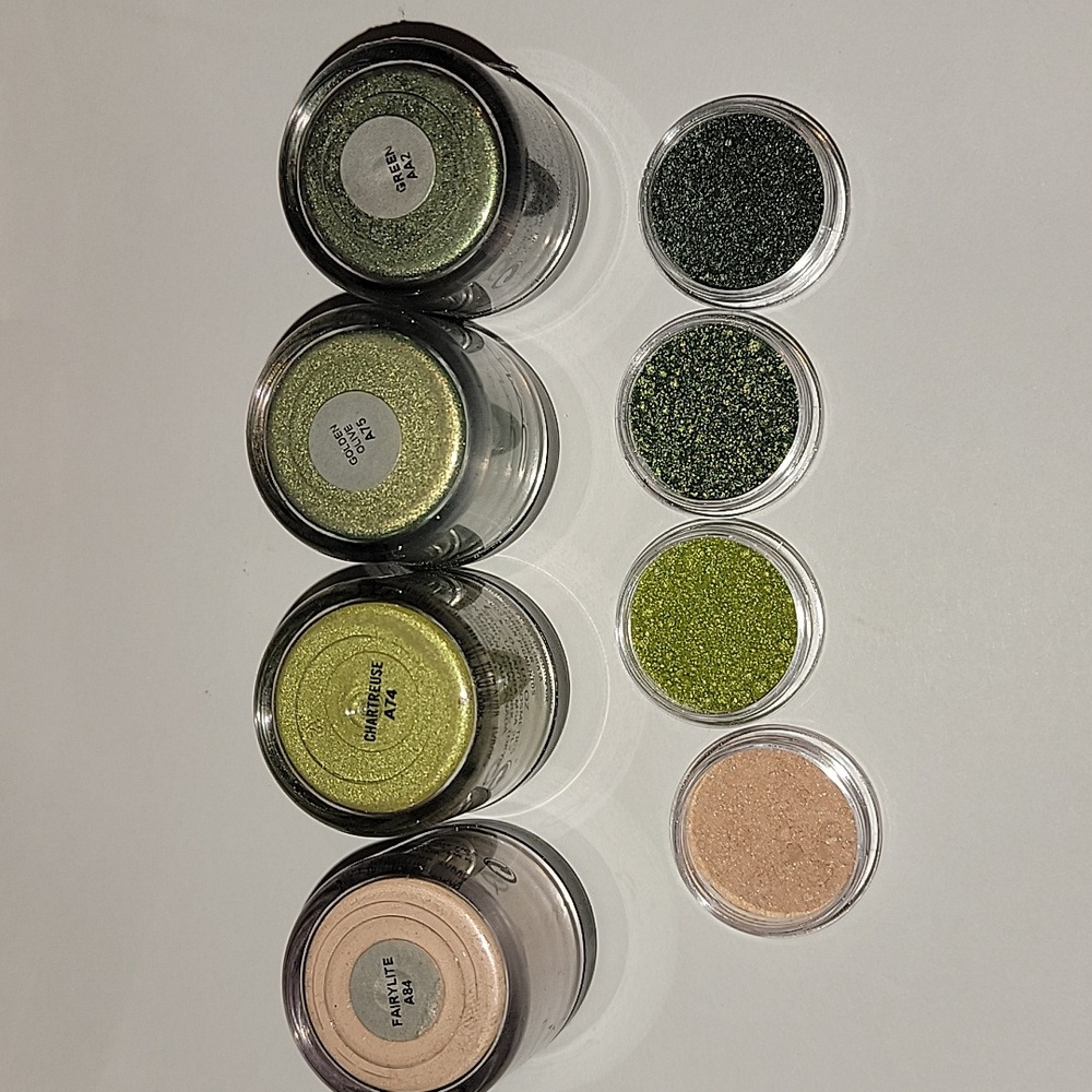 MAC PIGMENT SAMPLE SET - Picture 3 of 3